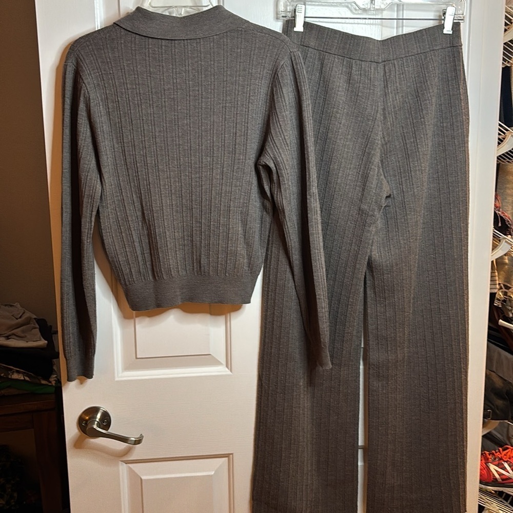 EUC CLAUDIE PIERLOT Women's Muted Brown Knit Set top size L pants size M - Picture 13 of 14